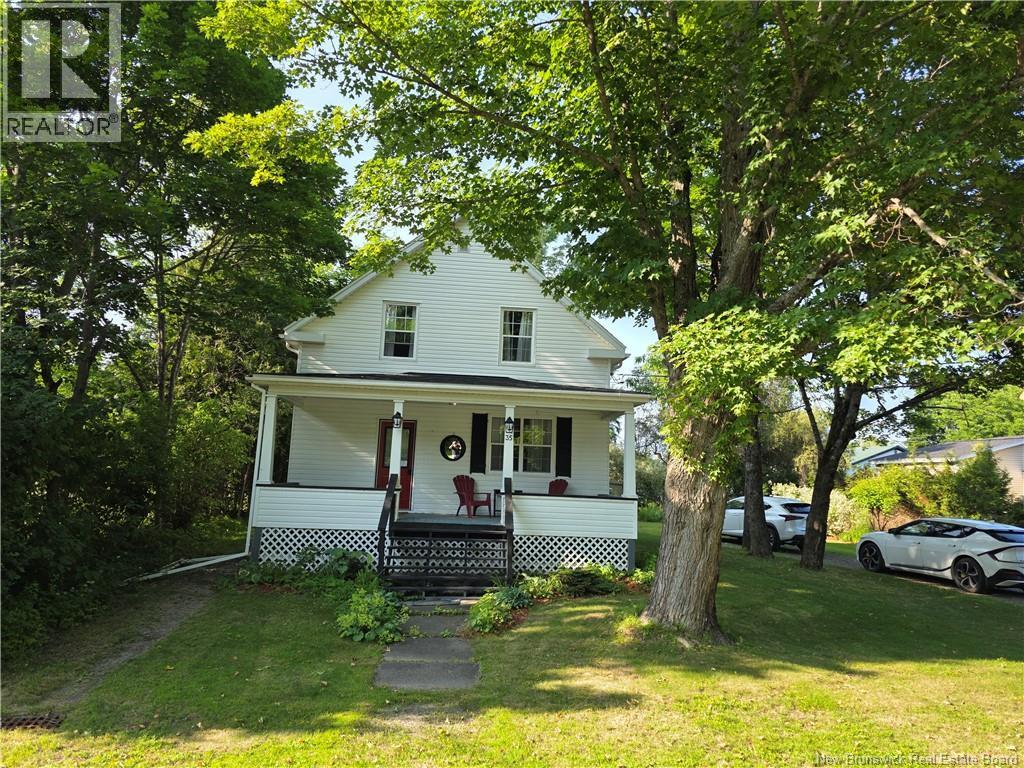35 Queen West Street Property Photo 2