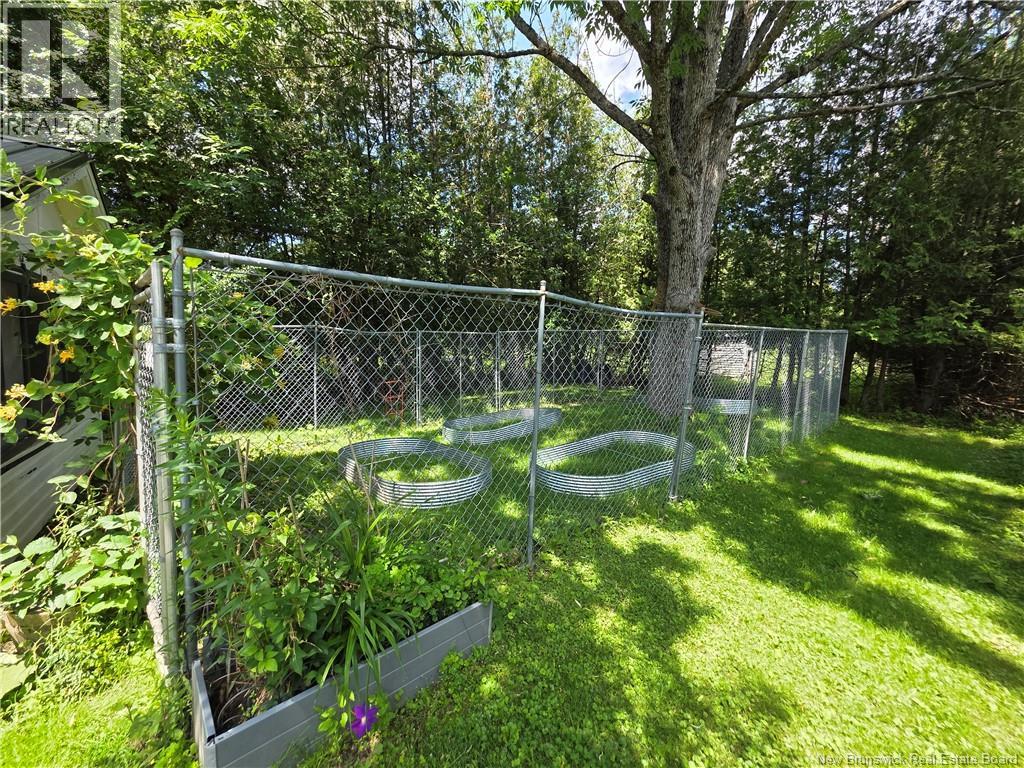 35 Queen West Street Property Photo 8