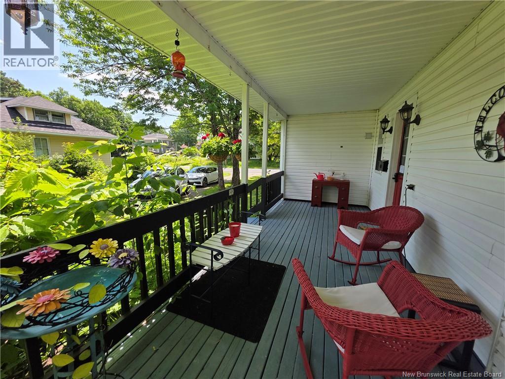 35 Queen West Street Property Photo 11
