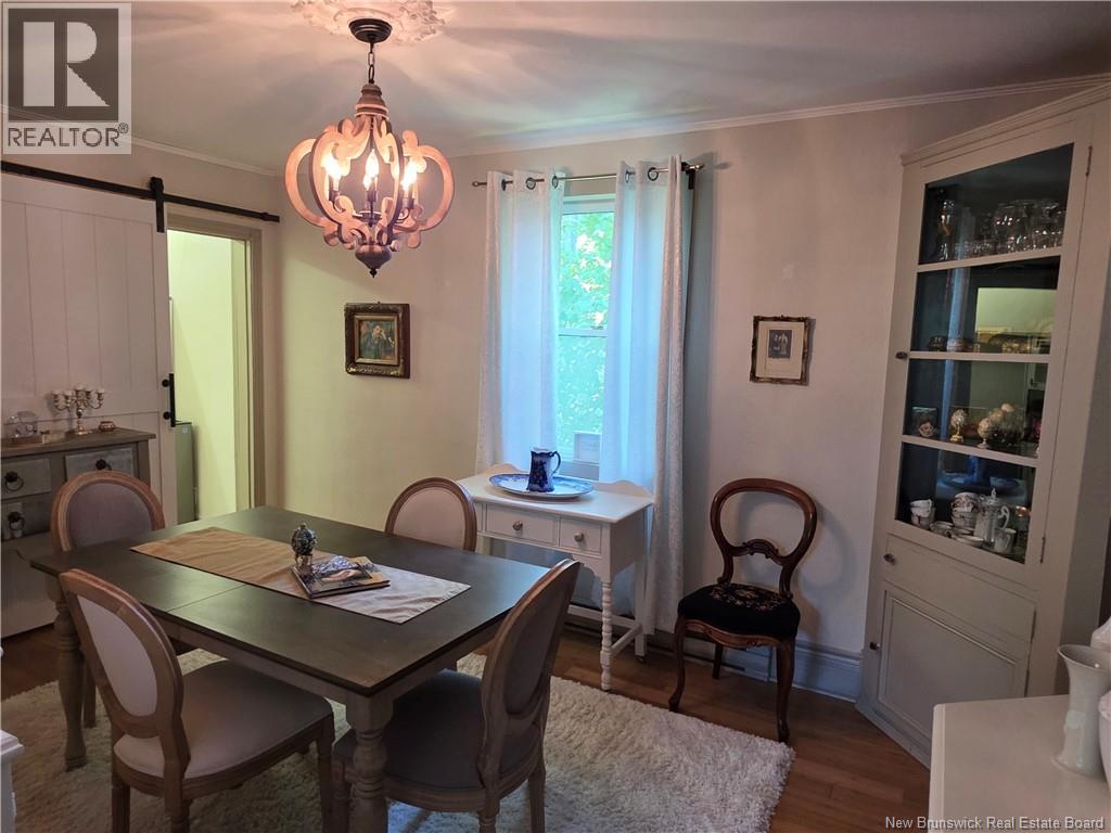 35 Queen West Street Property Photo 16