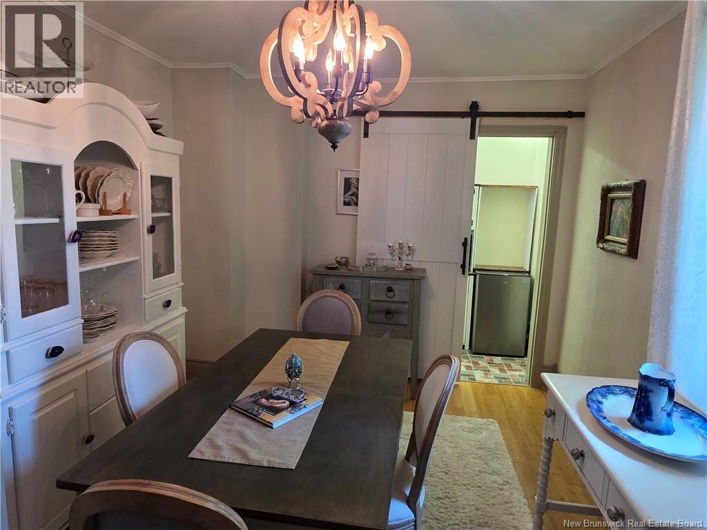 35 Queen West Street Property Photo 17