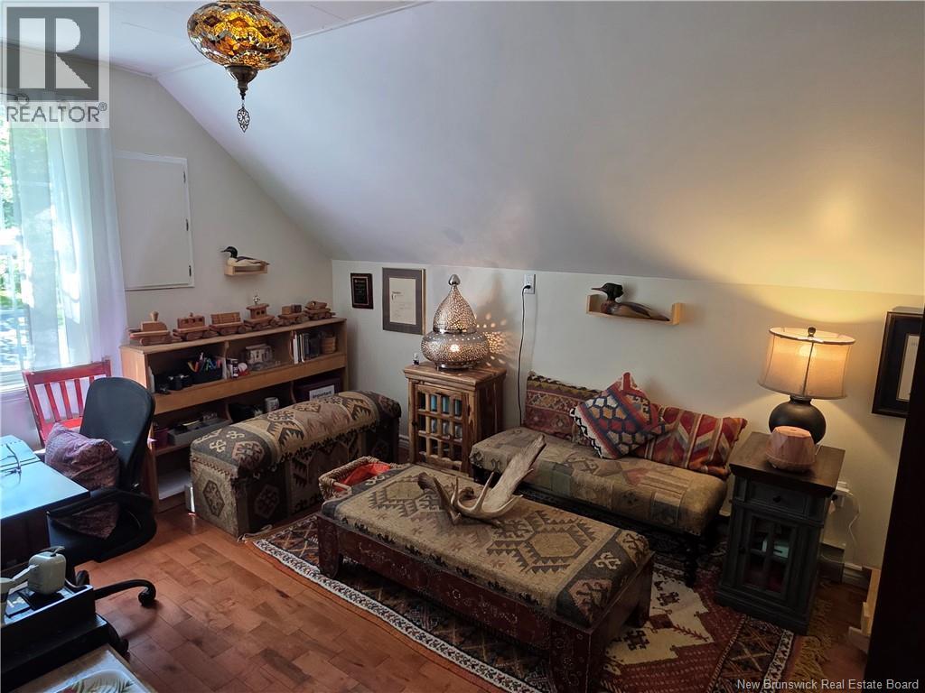 35 Queen West Street Property Photo 26