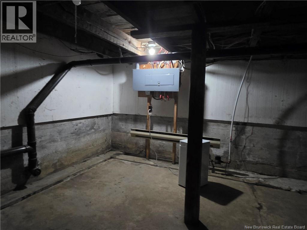 35 Queen West Street Property Photo 30