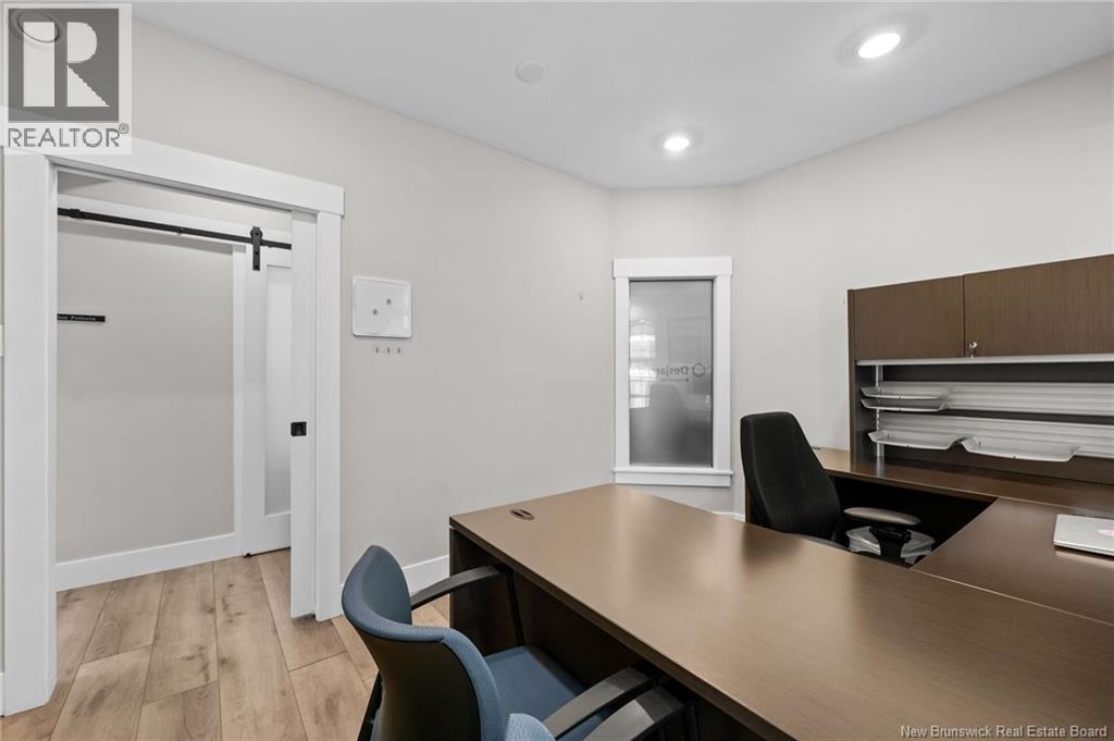 100 Champlain Street Property Photo 16