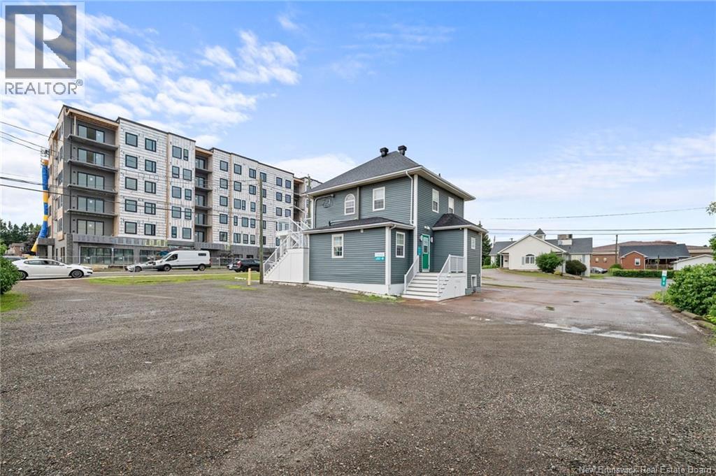 100 Champlain Street Property Photo 40