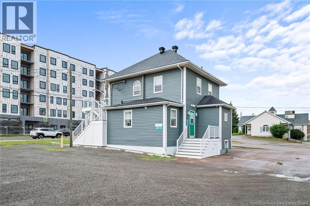 100 Champlain Street Property Photo 43