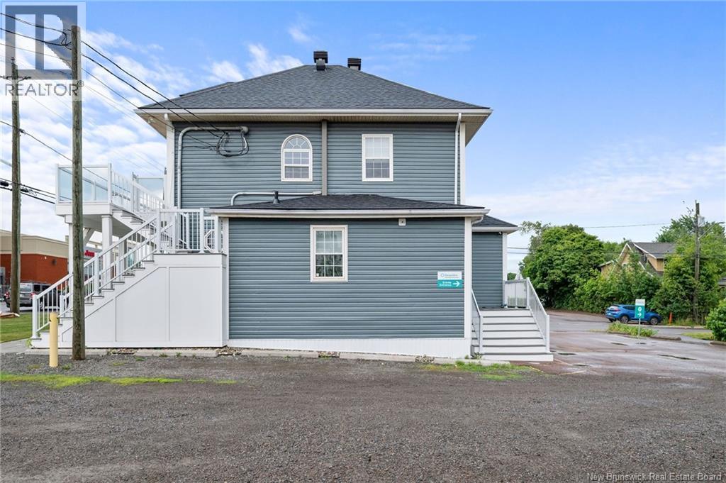 100 Champlain Street Property Photo 44