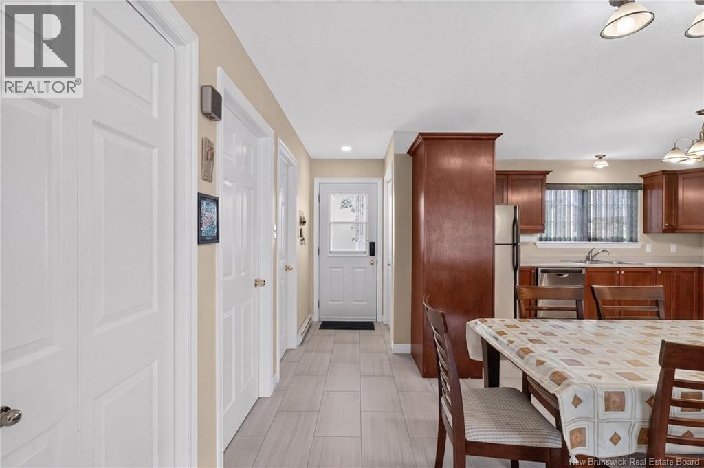 205 Lonsdale Drive Property Photo 18
