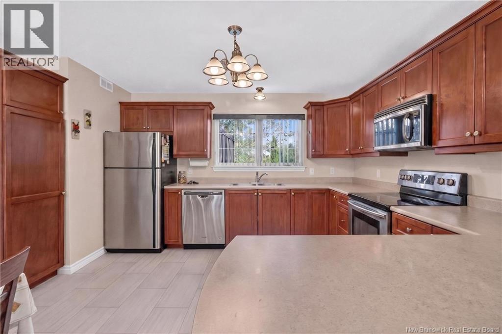 205 Lonsdale Drive Property Photo 21