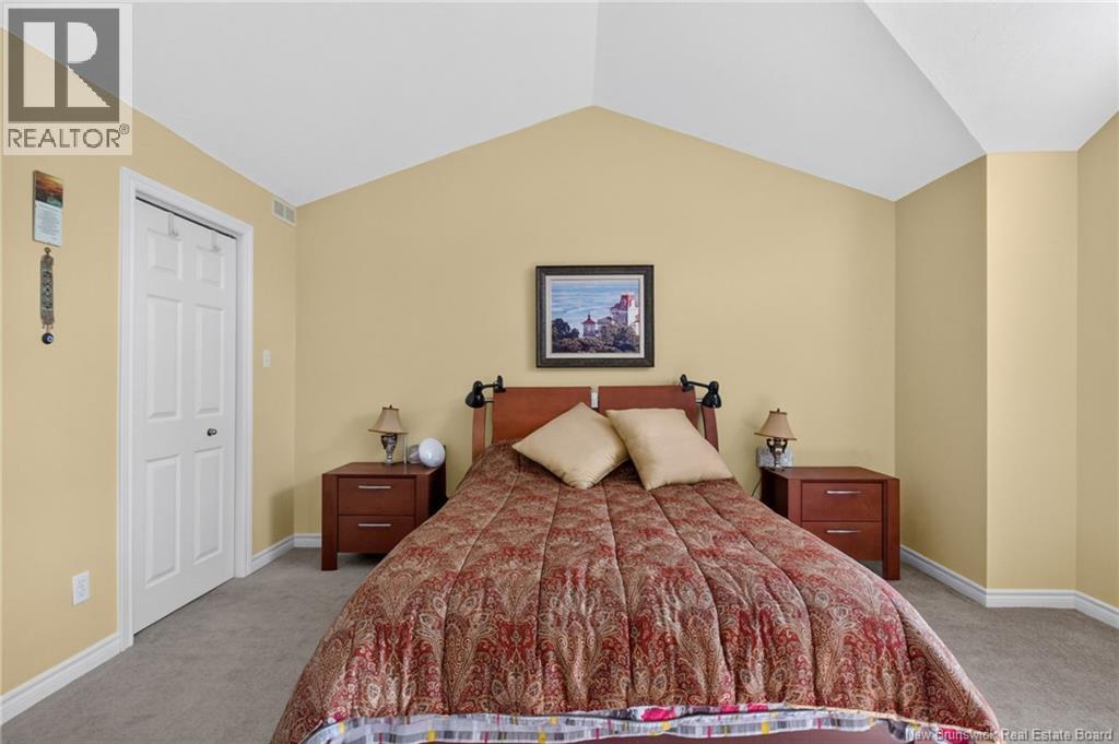 205 Lonsdale Drive Property Photo 31