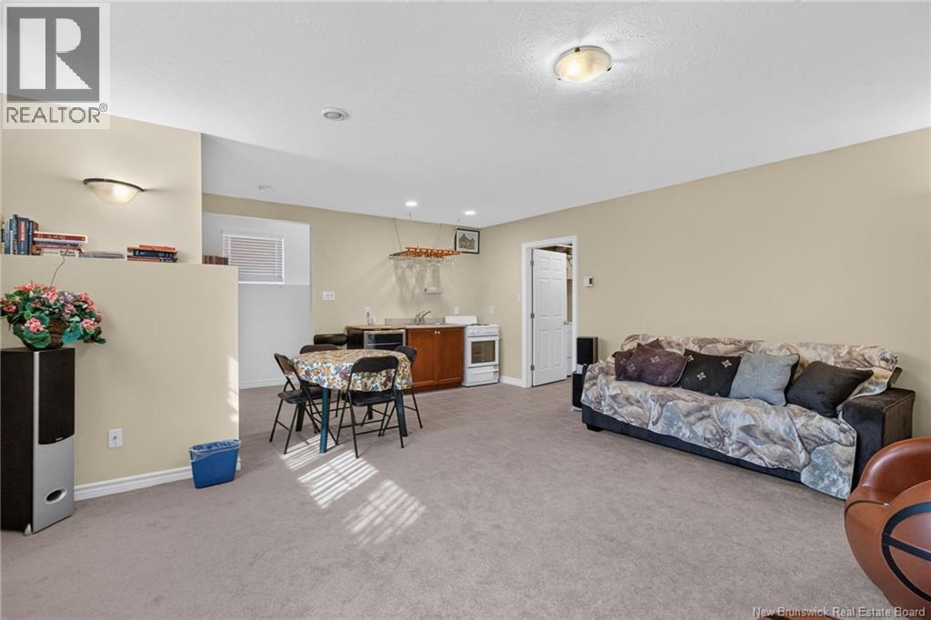 205 Lonsdale Drive Property Photo 36