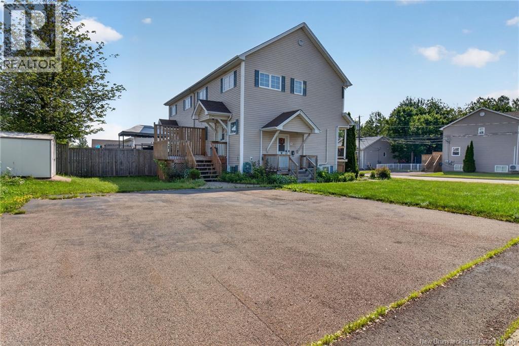 205 Lonsdale Drive Property Photo 45