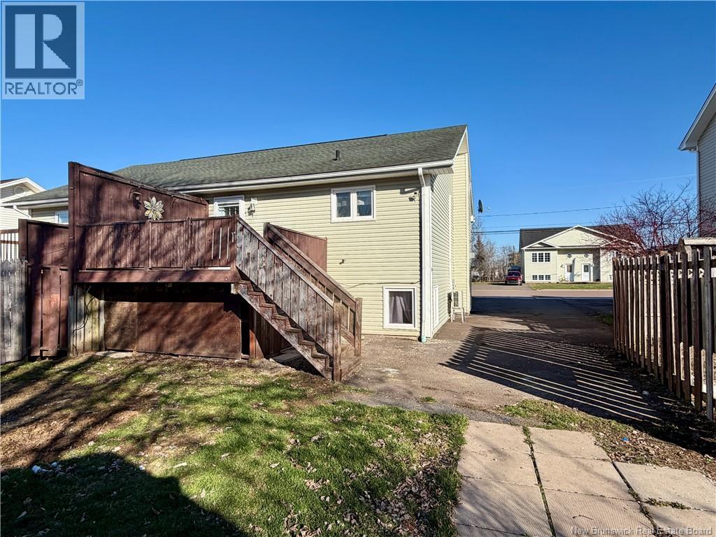 117 Lonsdale Drive Property Photo 6
