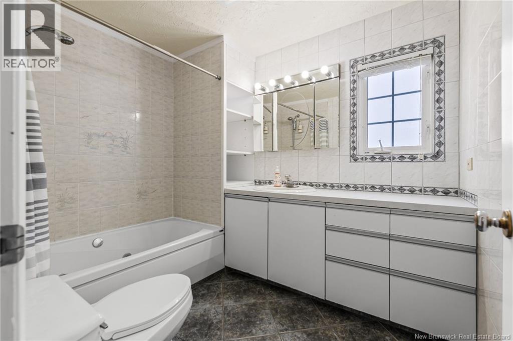 15 Rue Gertrude Property Photo 37