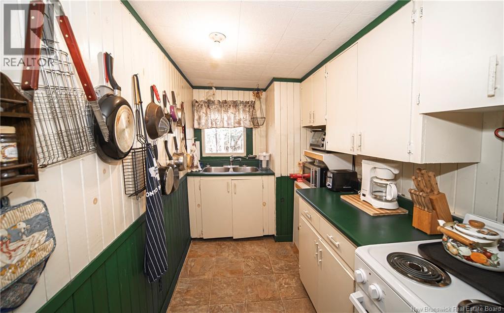 9 Curtis Lane Property Photo 13