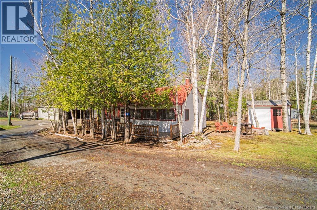 9 Curtis Lane Property Photo 18