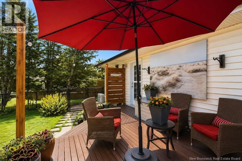 625 Rue Latour Property Photo 3