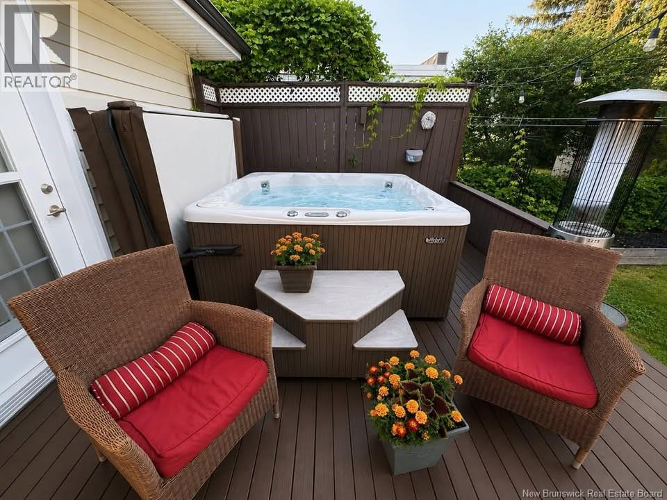 625 Rue Latour Property Photo 4