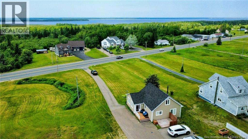 879 Bd Des Acadiens Property Photo 2