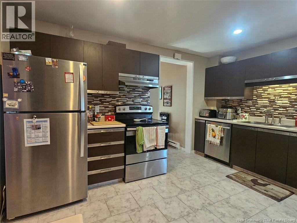 11 33rd Avenue Property Photo 4