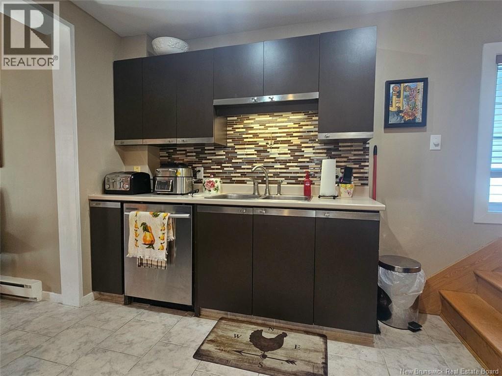 11 33rd Avenue Property Photo 5