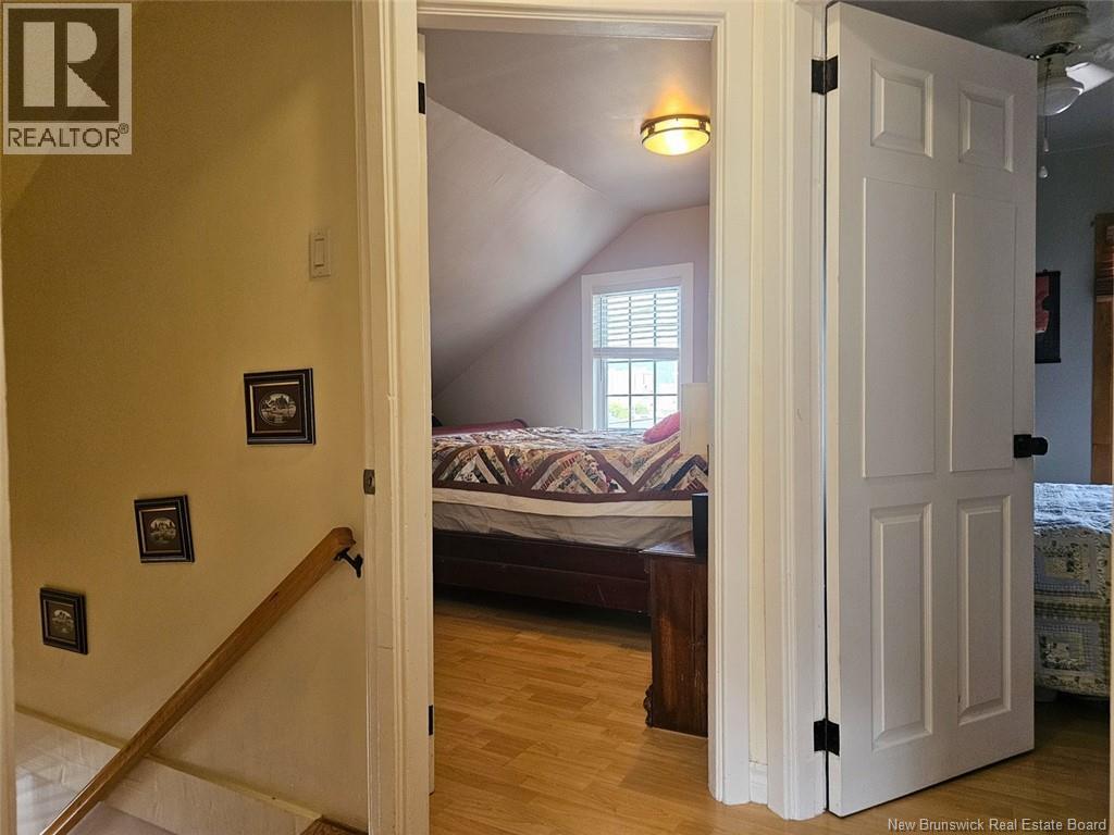 11 33rd Avenue Property Photo 16