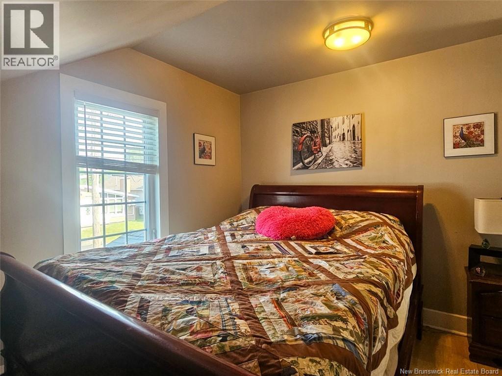 11 33rd Avenue Property Photo 18
