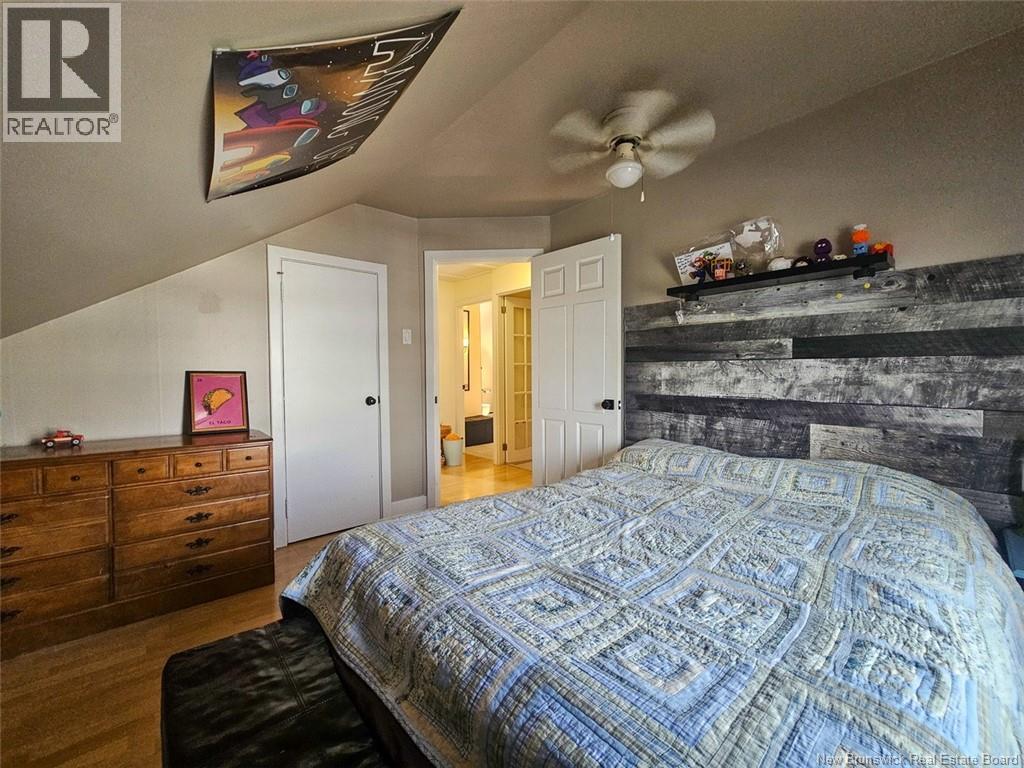 11 33rd Avenue Property Photo 22