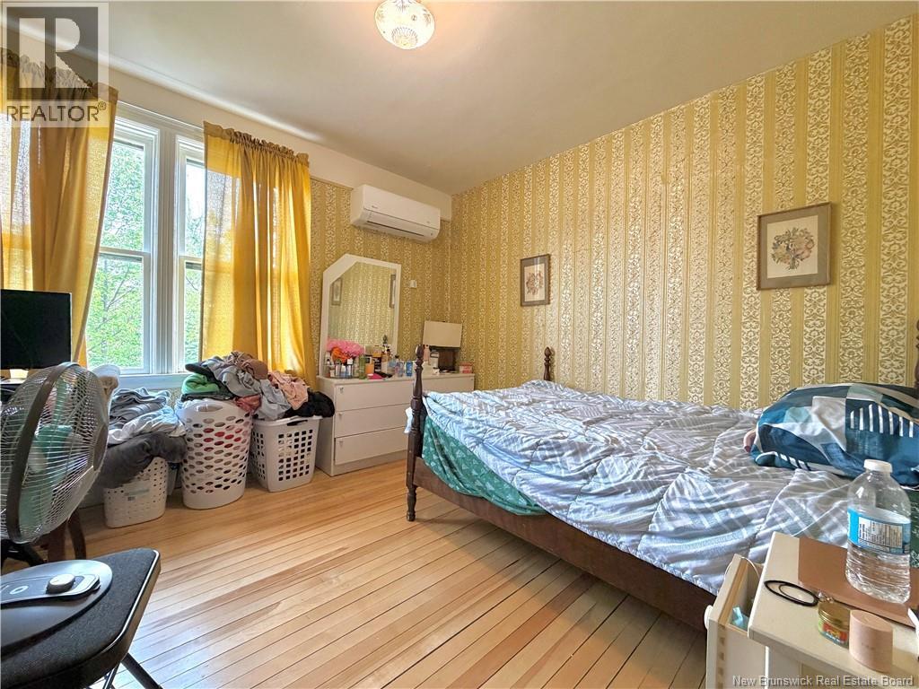 539 Queen St Property Photo 31