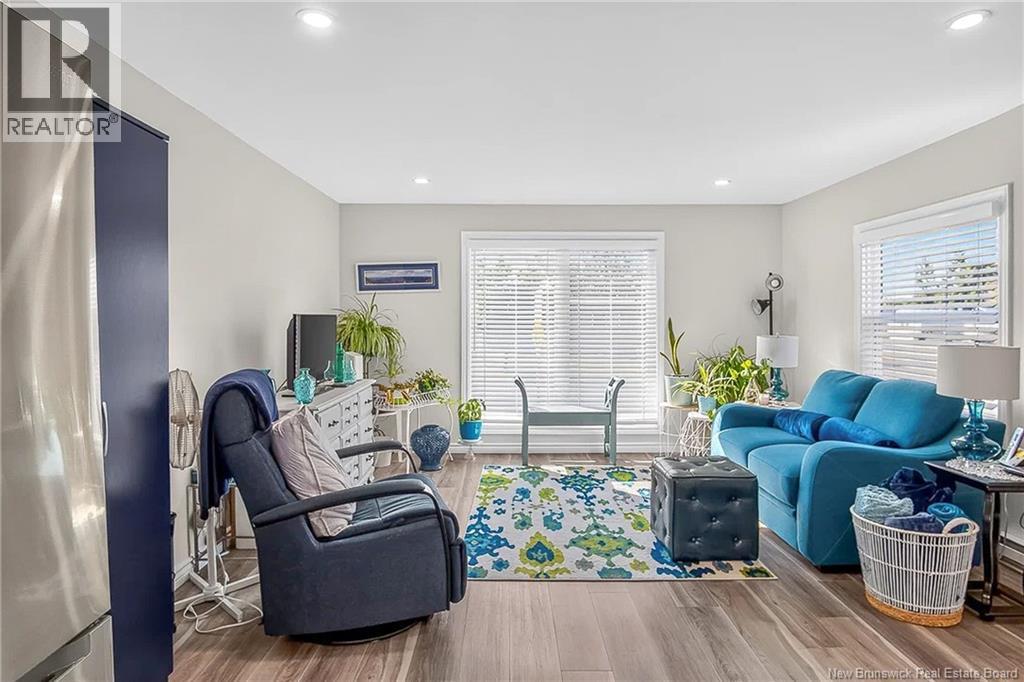30 Violet Street Property Photo 7