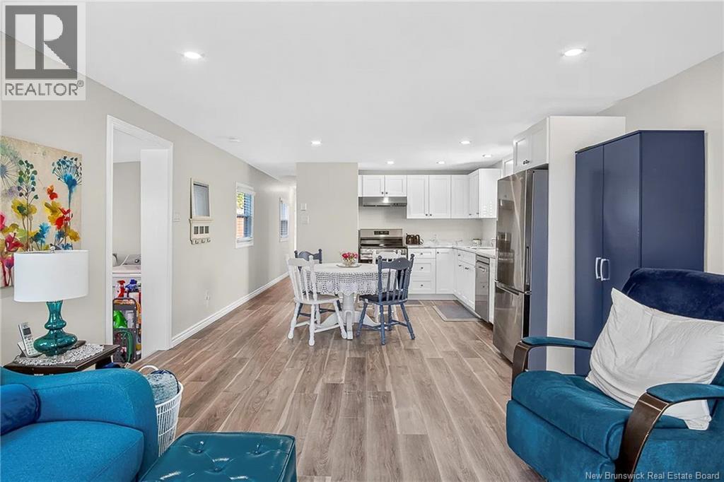 30 Violet Street Property Photo 9