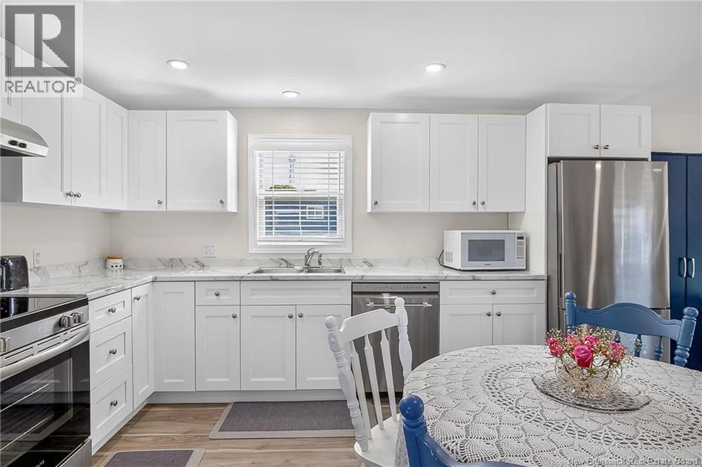 30 Violet Street Property Photo 11