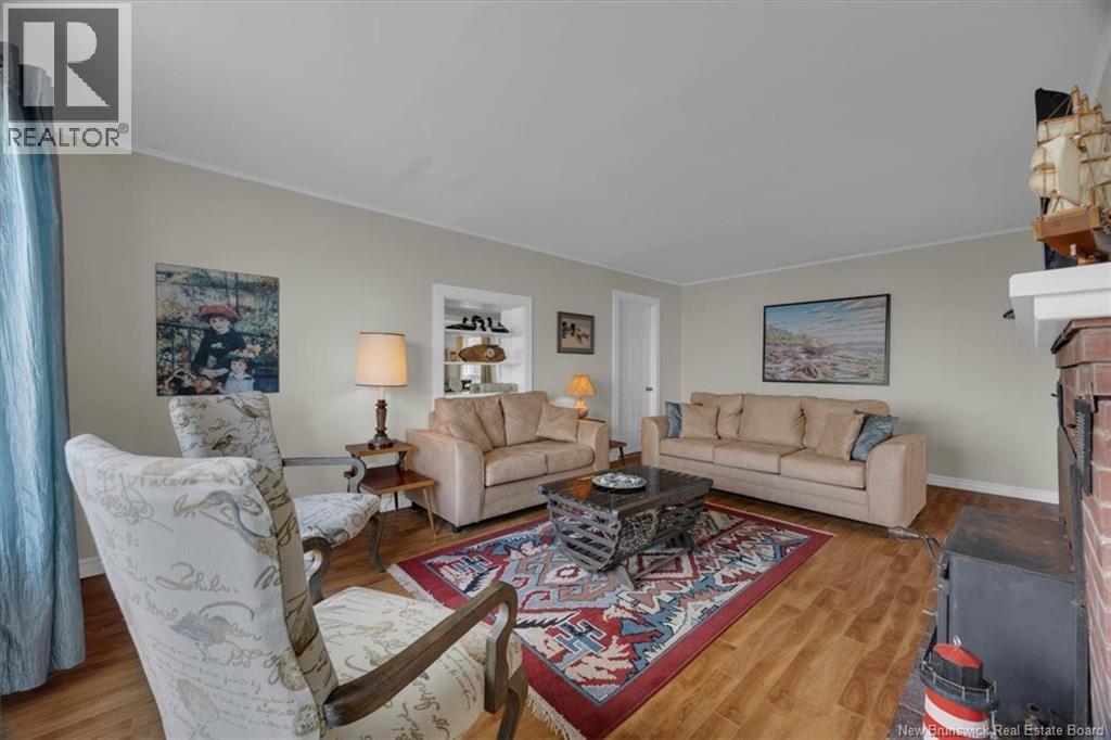 280 Holts Point Road Property Photo 6