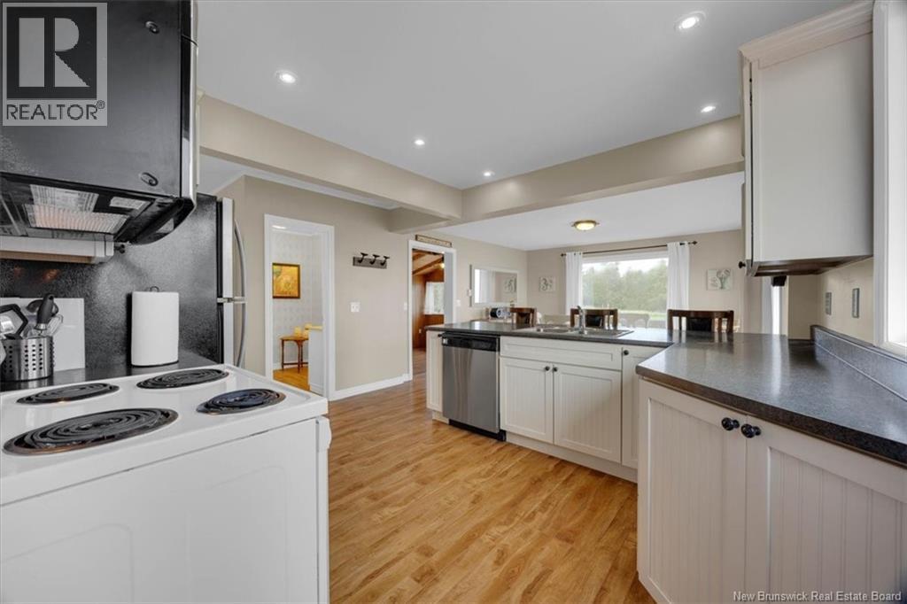 280 Holts Point Road Property Photo 11