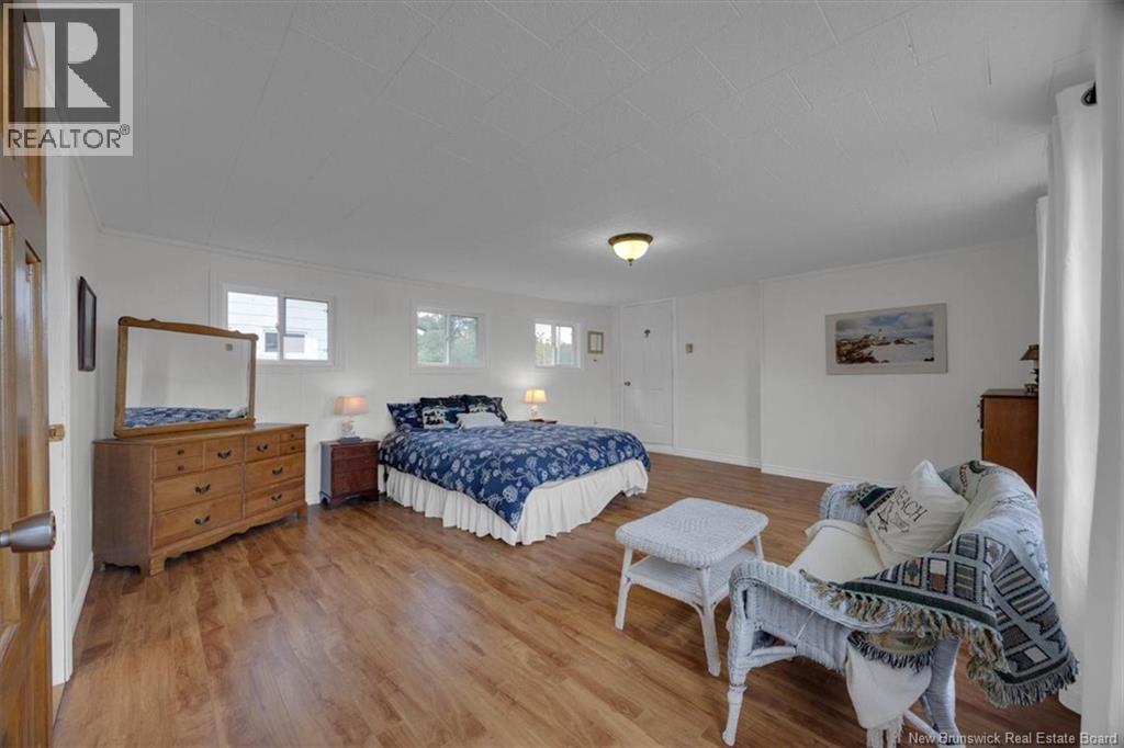 280 Holts Point Road Property Photo 17