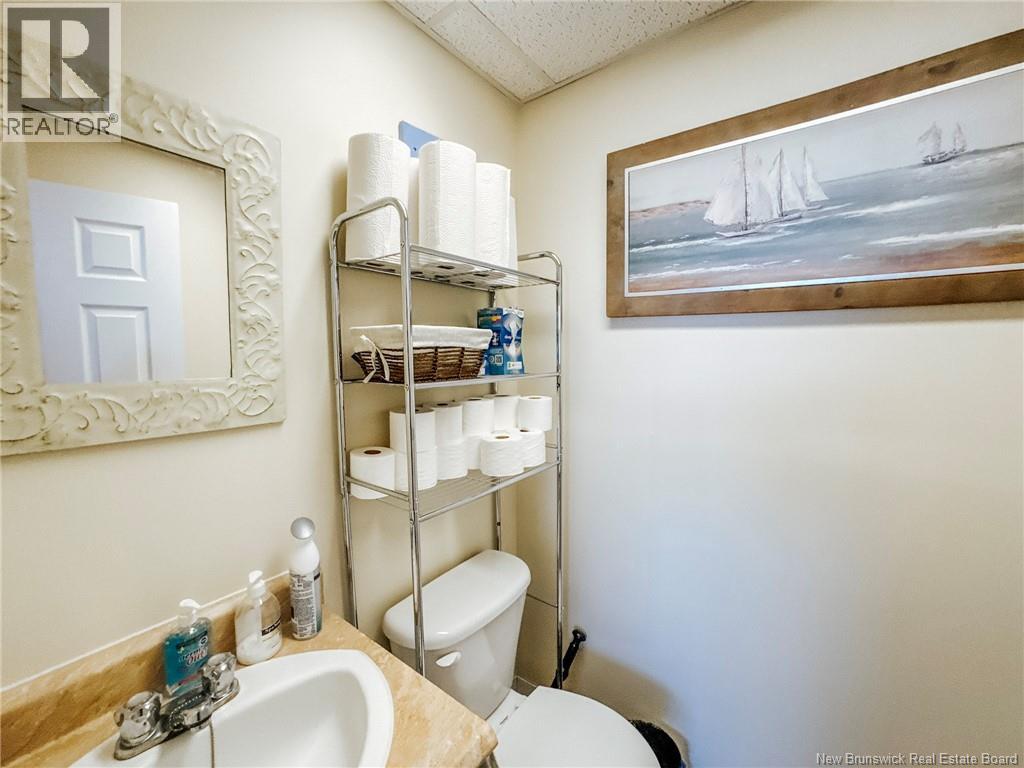 270 Douglas Avenue Property Photo 28