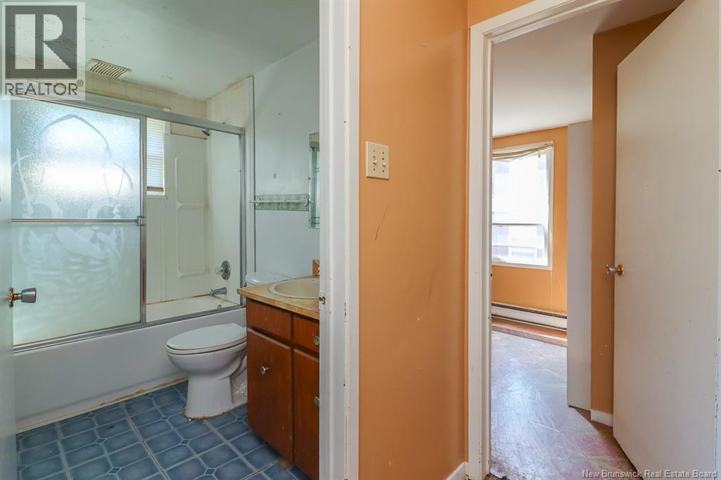 304 Carmarthen Street Property Photo 31