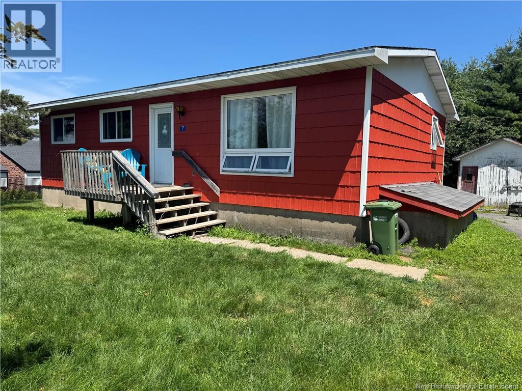 7 Donlyn Drive Property Photo 1