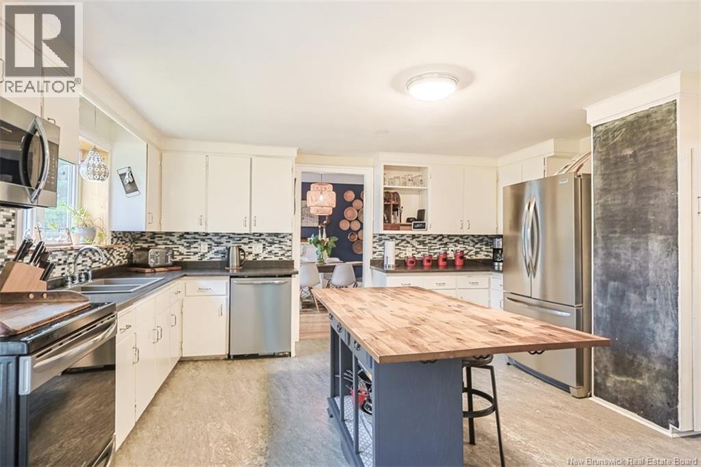 325 St James Street West Property Photo 13