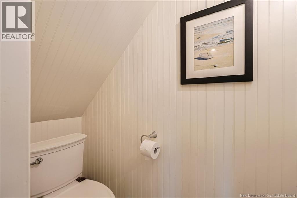 325 St James Street West Property Photo 21