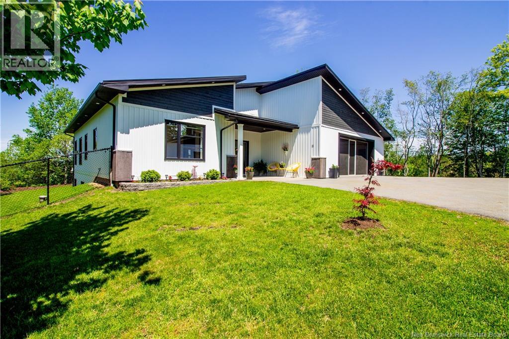 11 Robert Ross Boulevard Property Photo 2