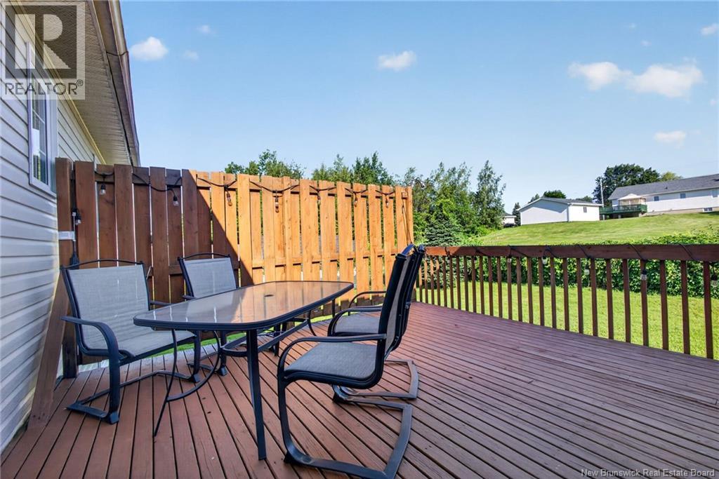 82 Des Bouleaux Crescent Property Photo 22