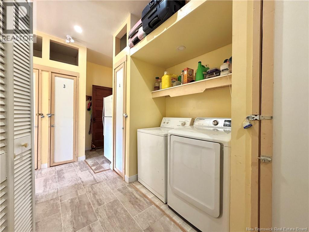 539 Queen St Property Photo 18
