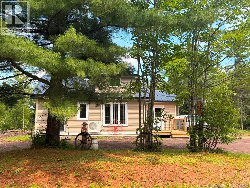 580 Saint-sosime Road Property Photo 2