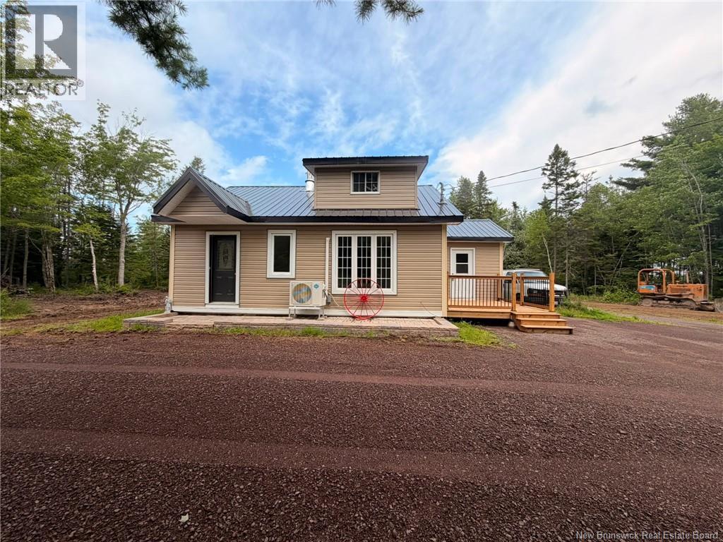580 Saint-sosime Road Property Photo 4