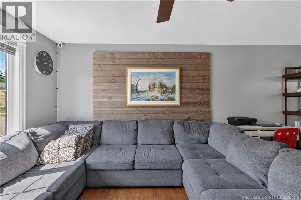 100 Belle Foret Street Property Photo 8