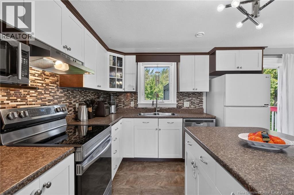 100 Belle Foret Street Property Photo 13