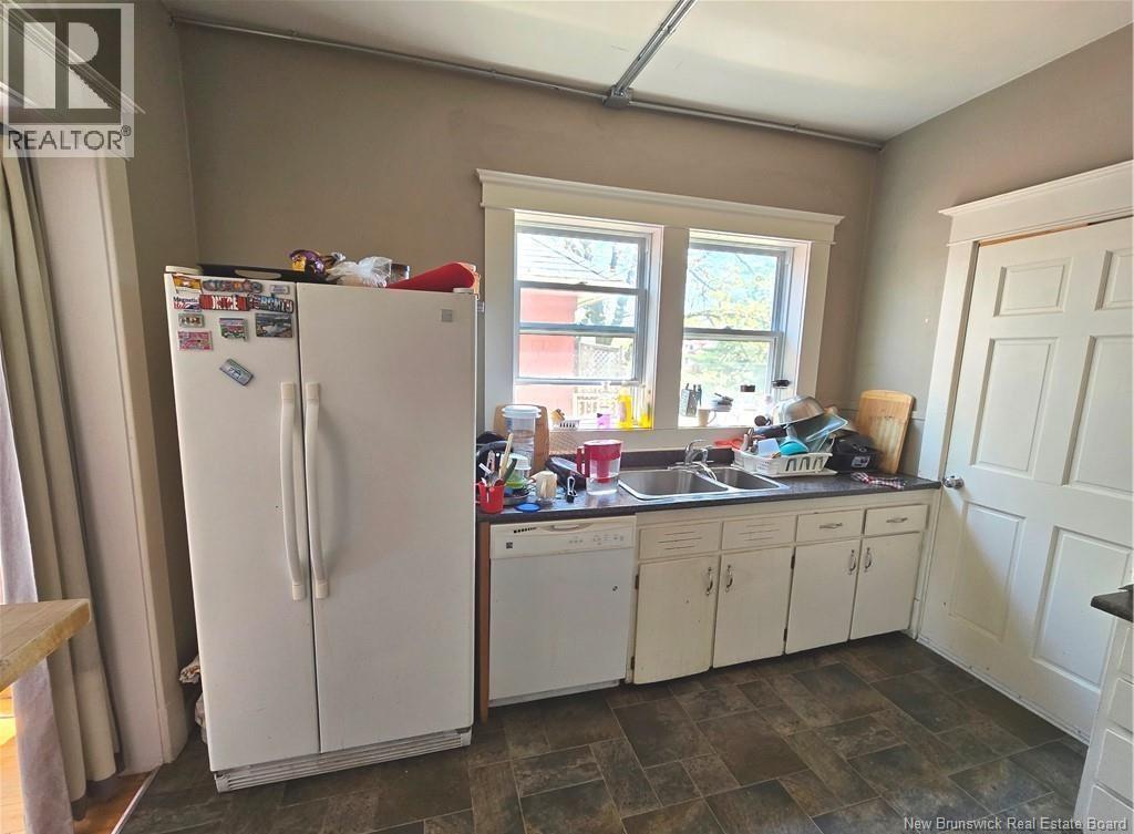 354 Cameron Street Property Photo 4