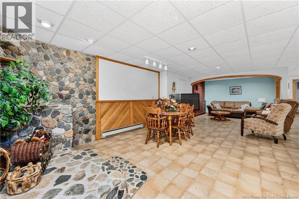 330 Vanier Street Property Photo 28