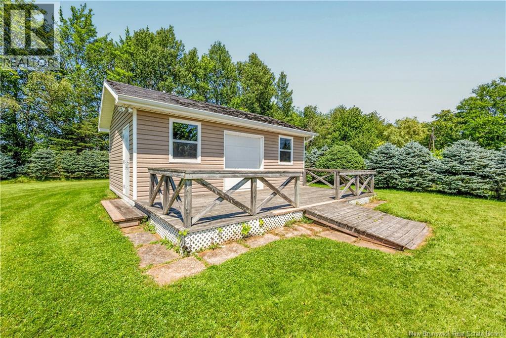 330 Vanier Street Property Photo 44